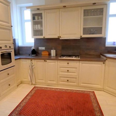 Velky 3I Apartman V Centre Mesta Bratislava Exteriör bild