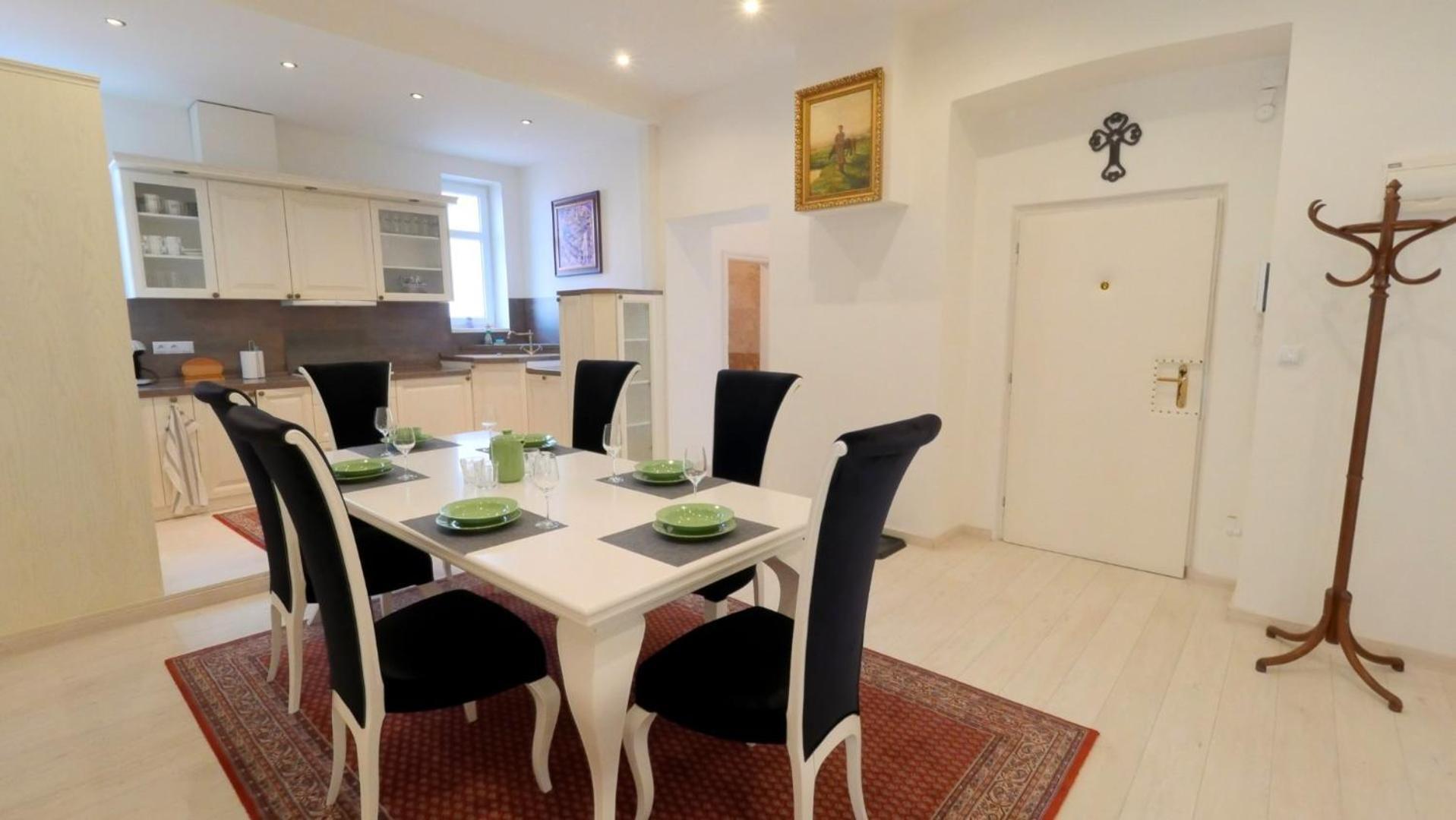 Velky 3I Apartman V Centre Mesta Bratislava Exteriör bild